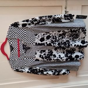 Ladies Black & White Blouse NWT